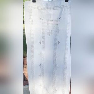 ANTIQUE ITALIAN DRAWN THREAD AND CUTWORK EMBROIDERED TABLE RUNNER